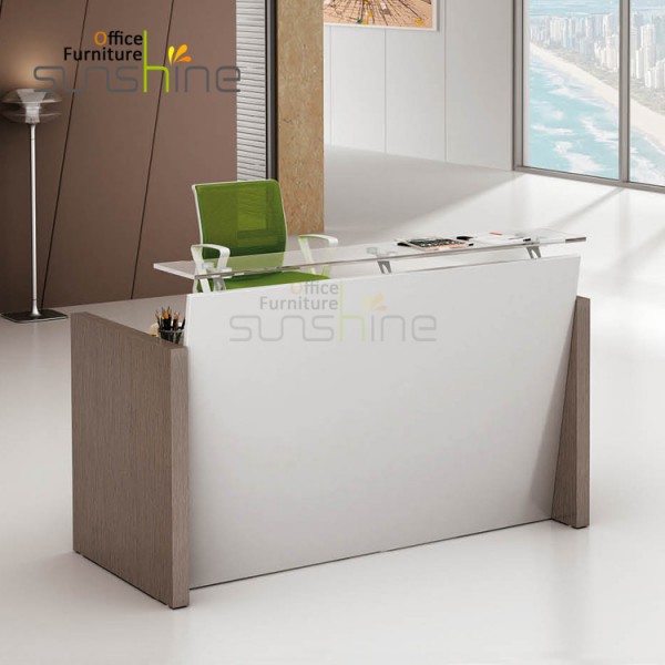 desain baru meja resepsionis kecil modern untuk salon