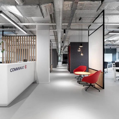 הערכת עיצוב משרדים הולנדי על ידי Commvault, חברת ניהול נתונים