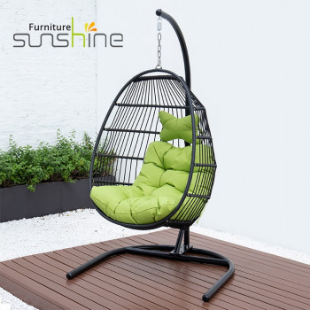 Cadeira de balanço de jardim em forma oval Mobília ao ar livre vime vime suspensa Cadeira de balanço ovo