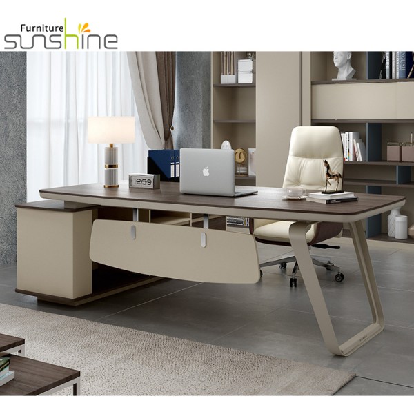 โต๊ะโต๊ะทำงานโมเดิร์นเมลามีนที่ใช้กันอย่างแพร่หลาย Modern Executive Office Desk Furniture