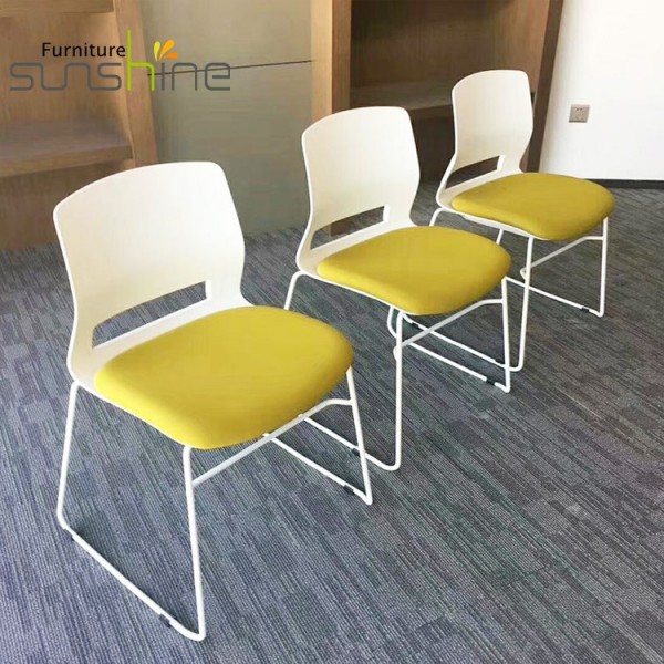 China Manufacturer Cheap Plastic Office Chairs Human Curved Design Stackable Pure Pp Chair For Confe