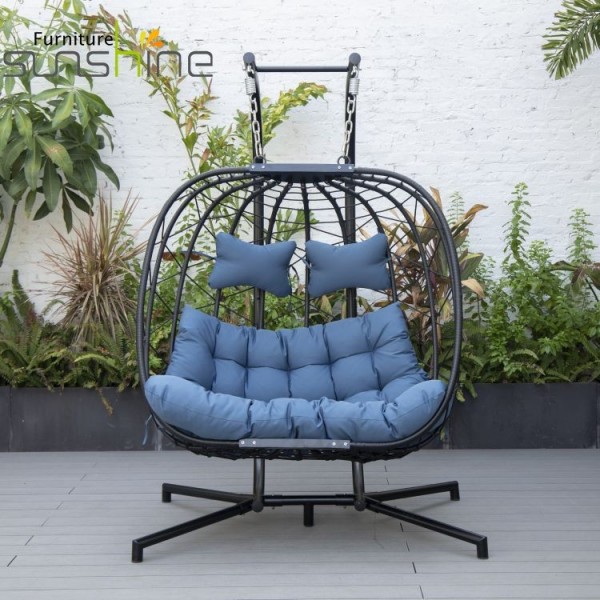 Il giardino del rattan della mobilia della sedia del patio del sole mette la sedia d'attaccatura del canestro della sedia dell'altalena doppia
