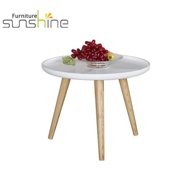 منتج جديد طاولة جانبية للقهوة من الخشب الصلب MDF طاولة جانبية مستديرة ثلاثية الأرجل