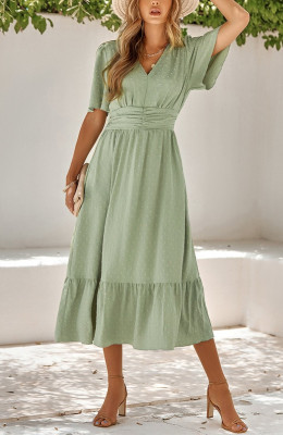 Vestido feminino midi franzido com decote em V e bainha verde 2023