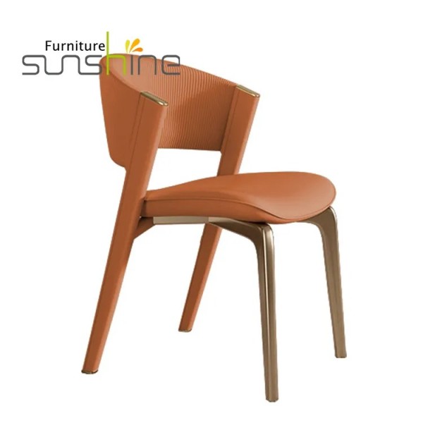 כיסא אוכל בהיר יוקרה עור בז' מרופד פלדה רגל עיצוב סלון כיסא פנאי