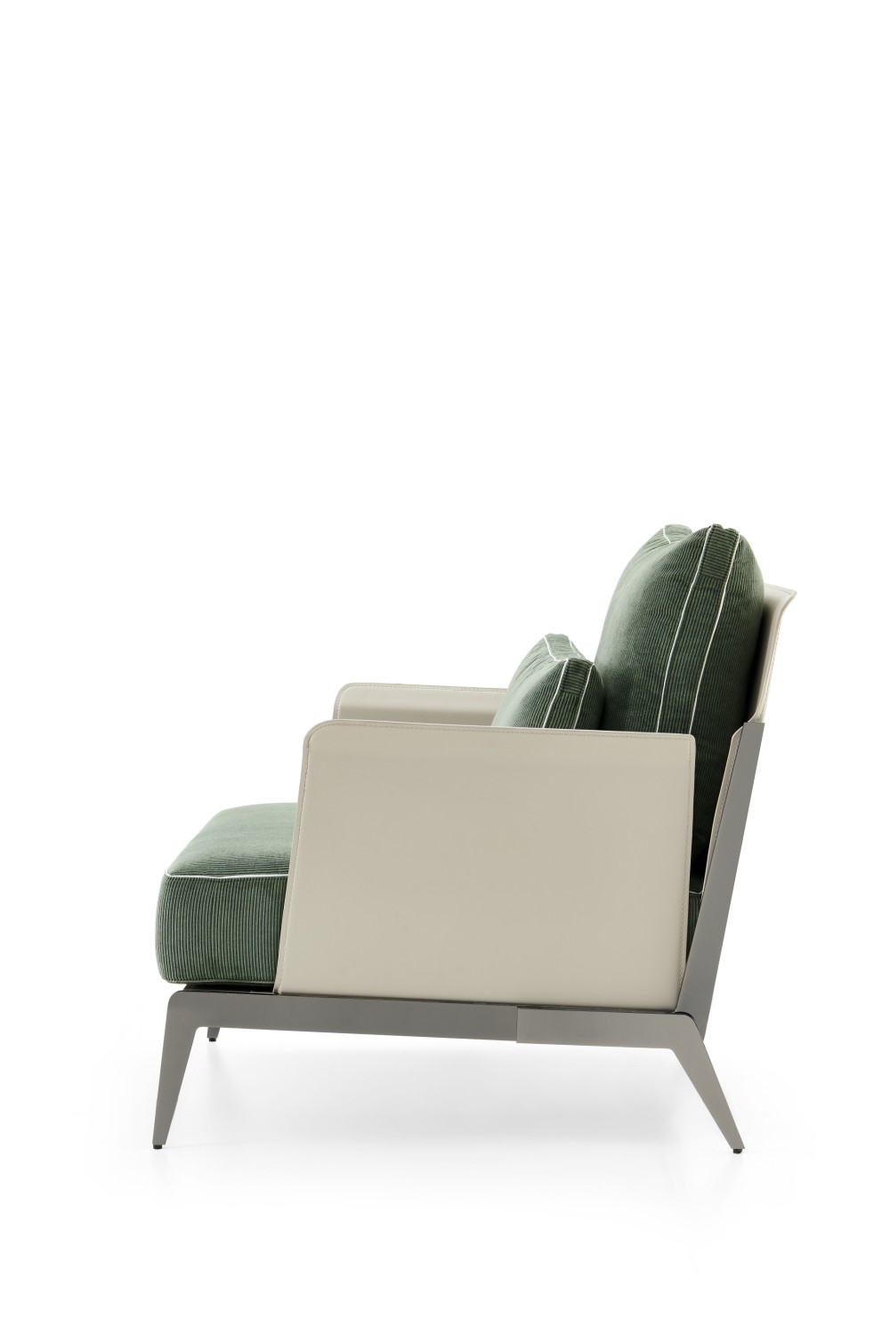 LV160 Armchair