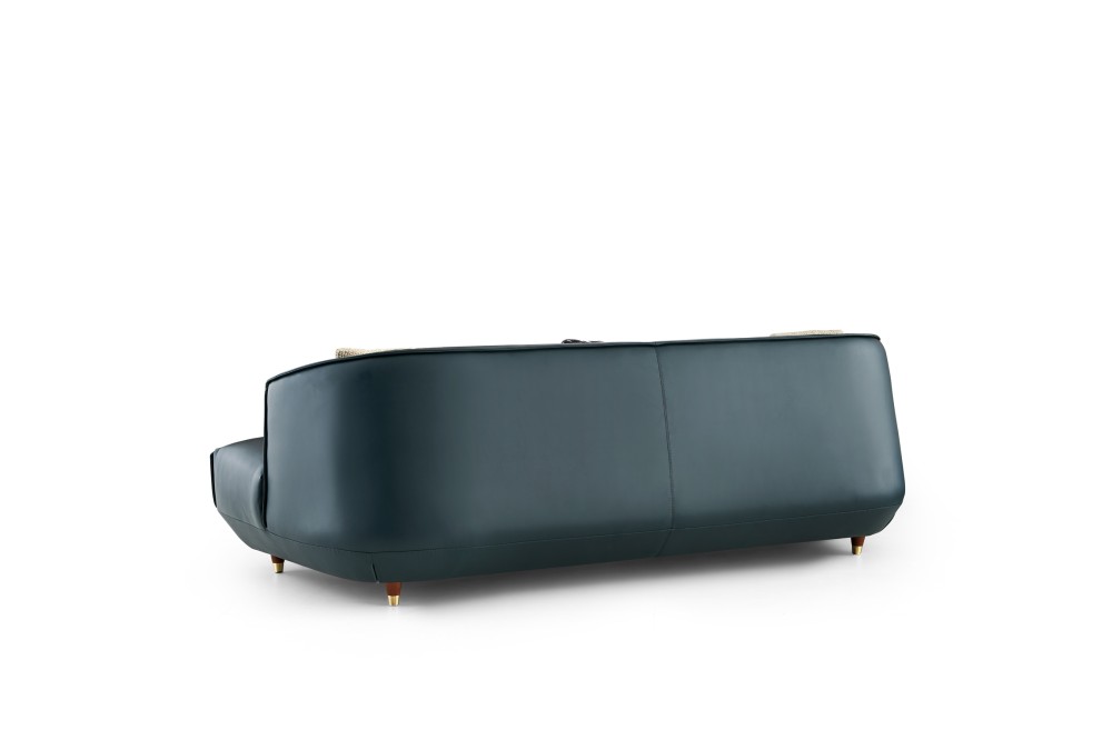 LL126 Sofa