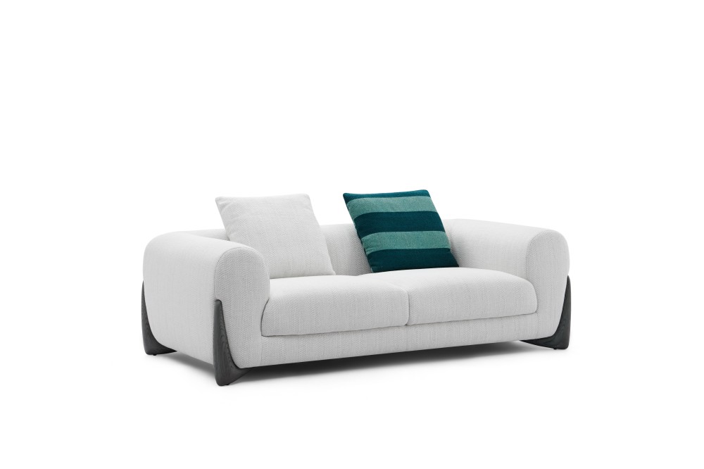 LL131 Sofa