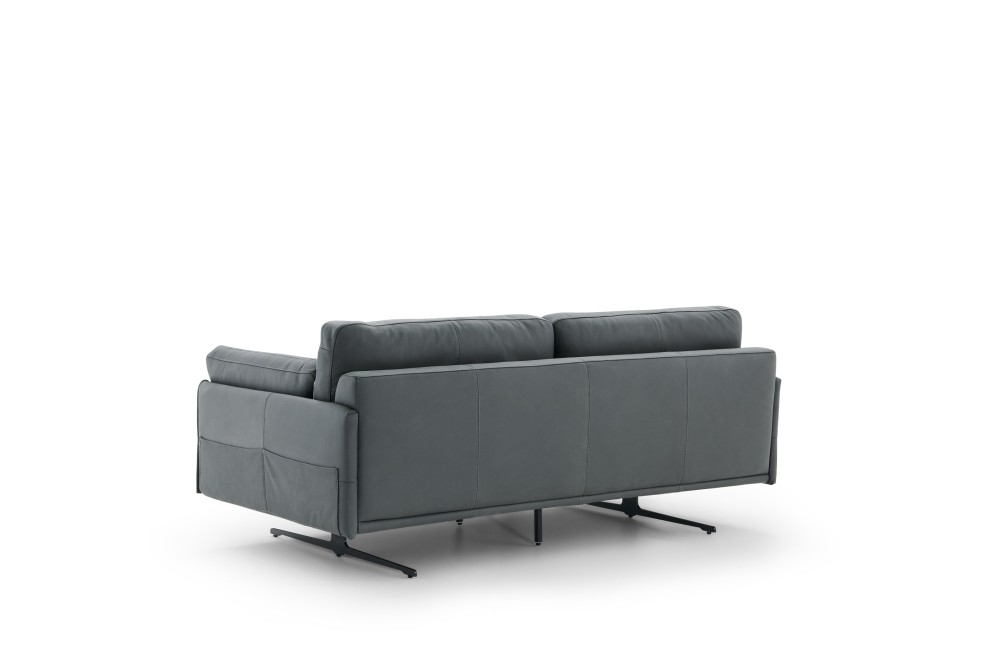 LL146 Sofa