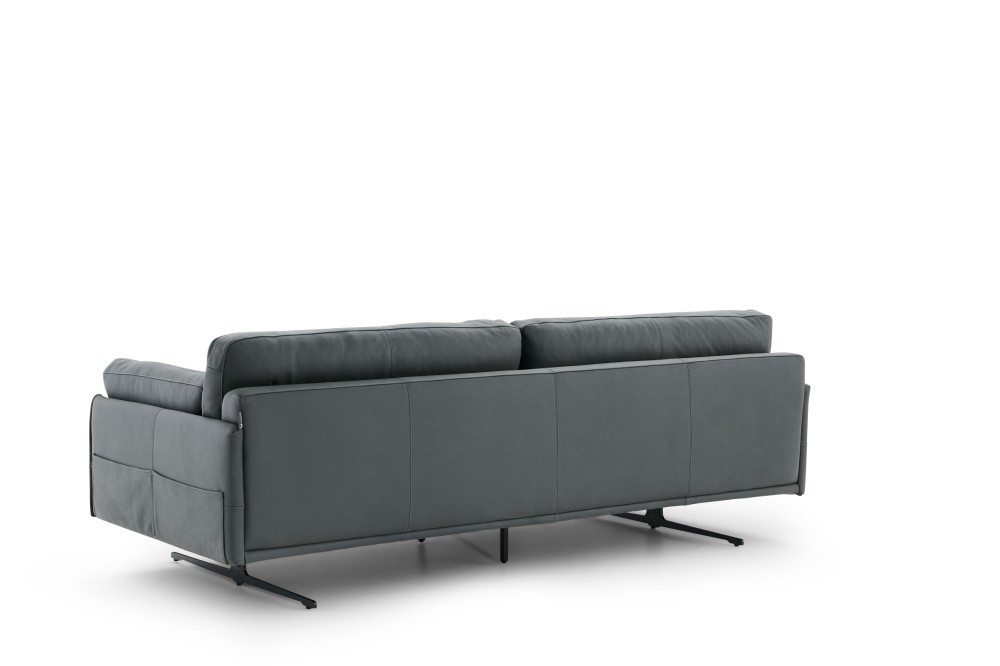 LL146 Sofa