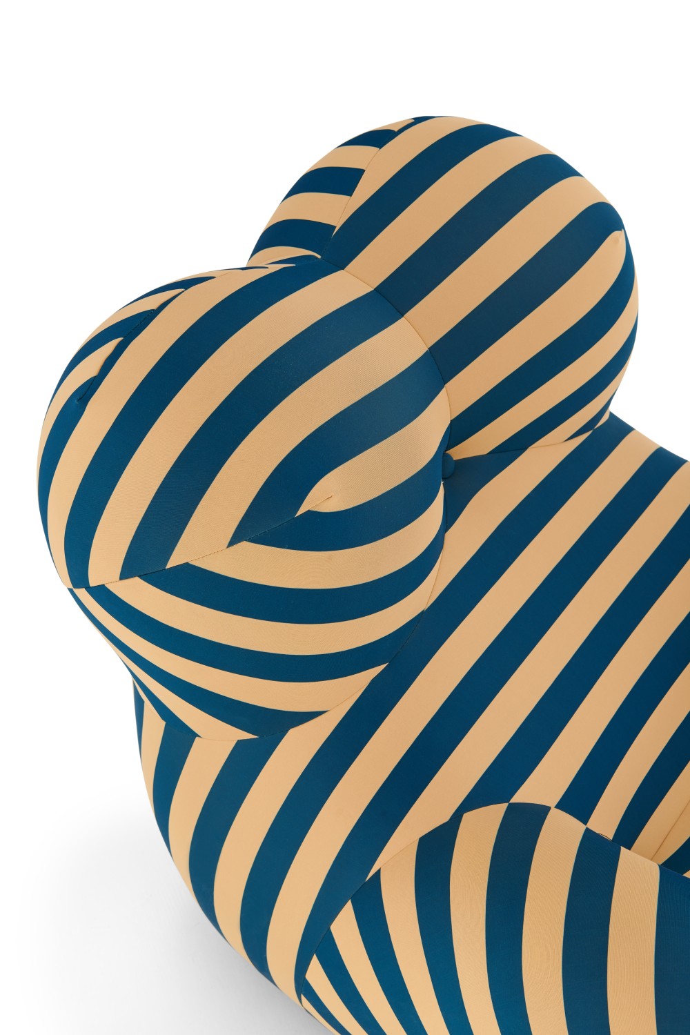 LV109C Armchair