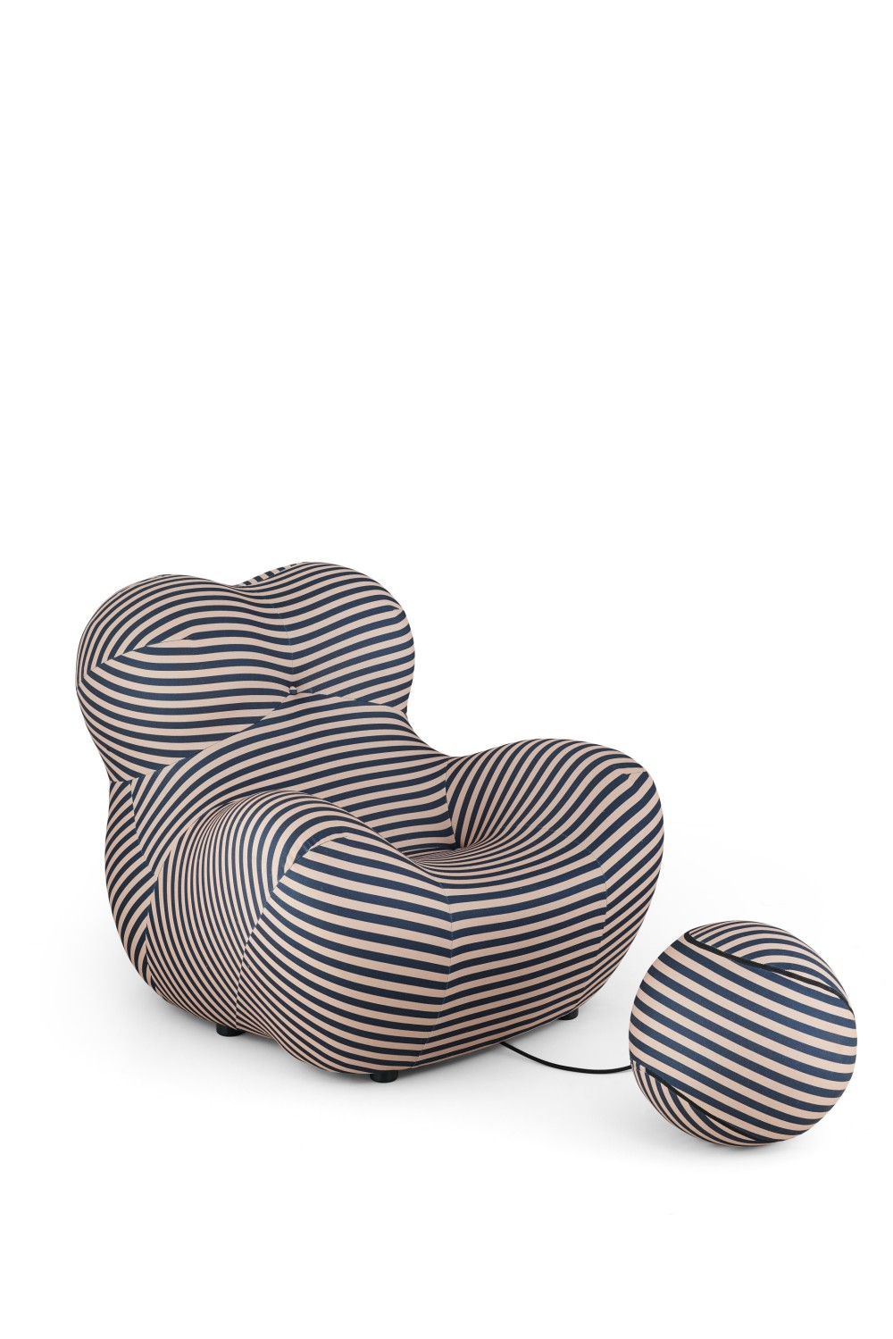 LV109A Armchair