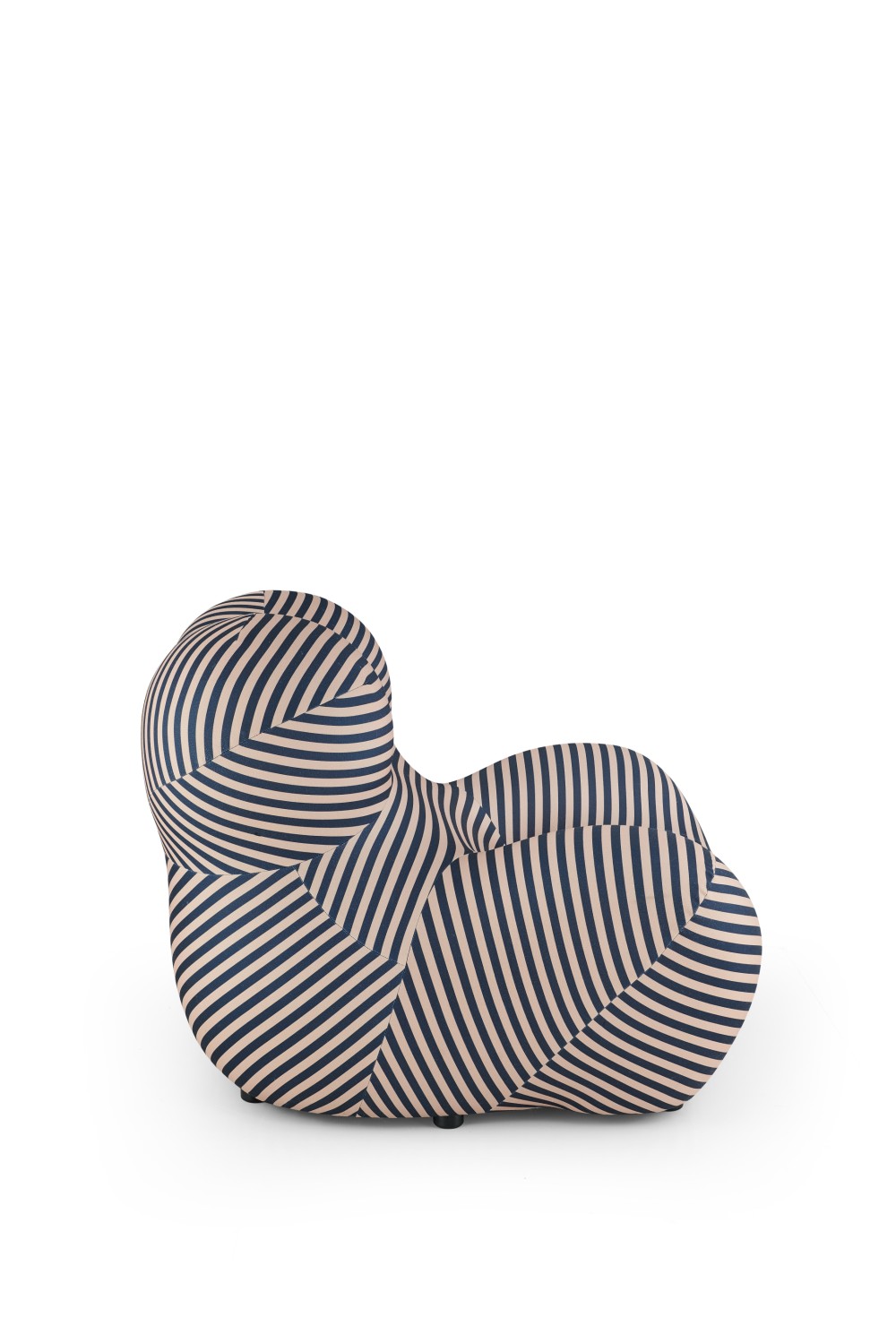 LV109A Armchair