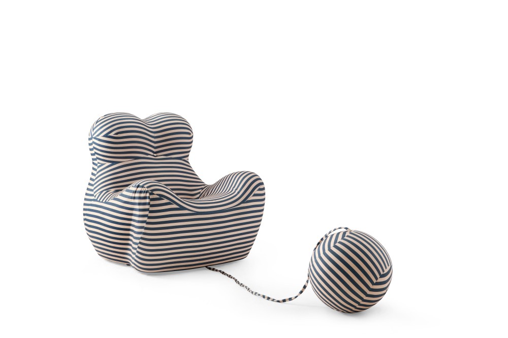 LV109A Armchair