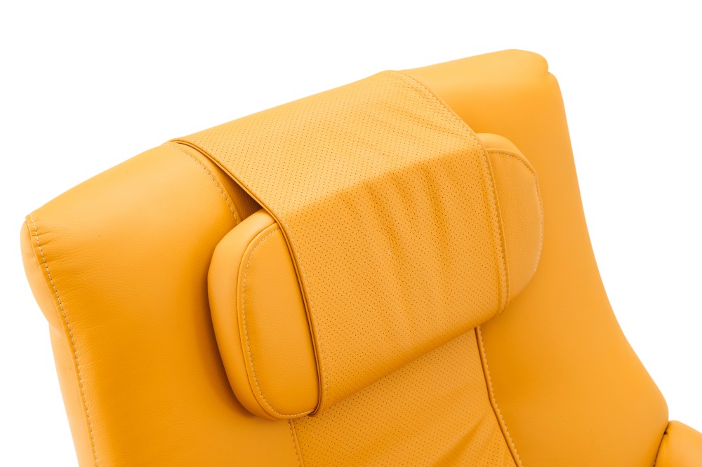 LV102 Armchair