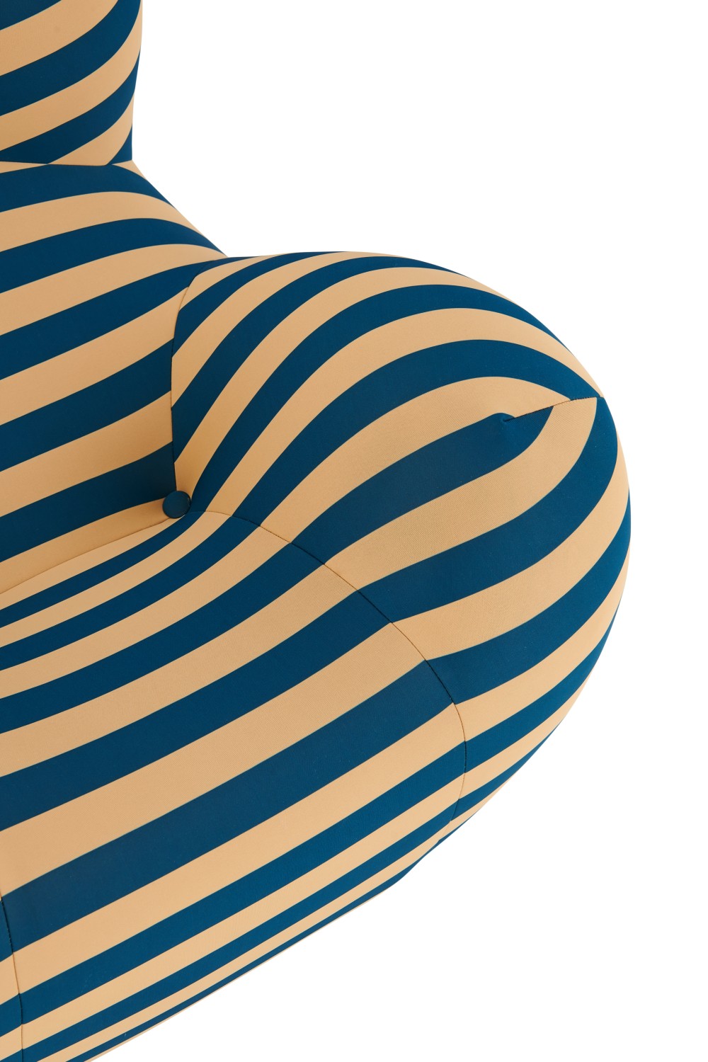 LV109C Armchair
