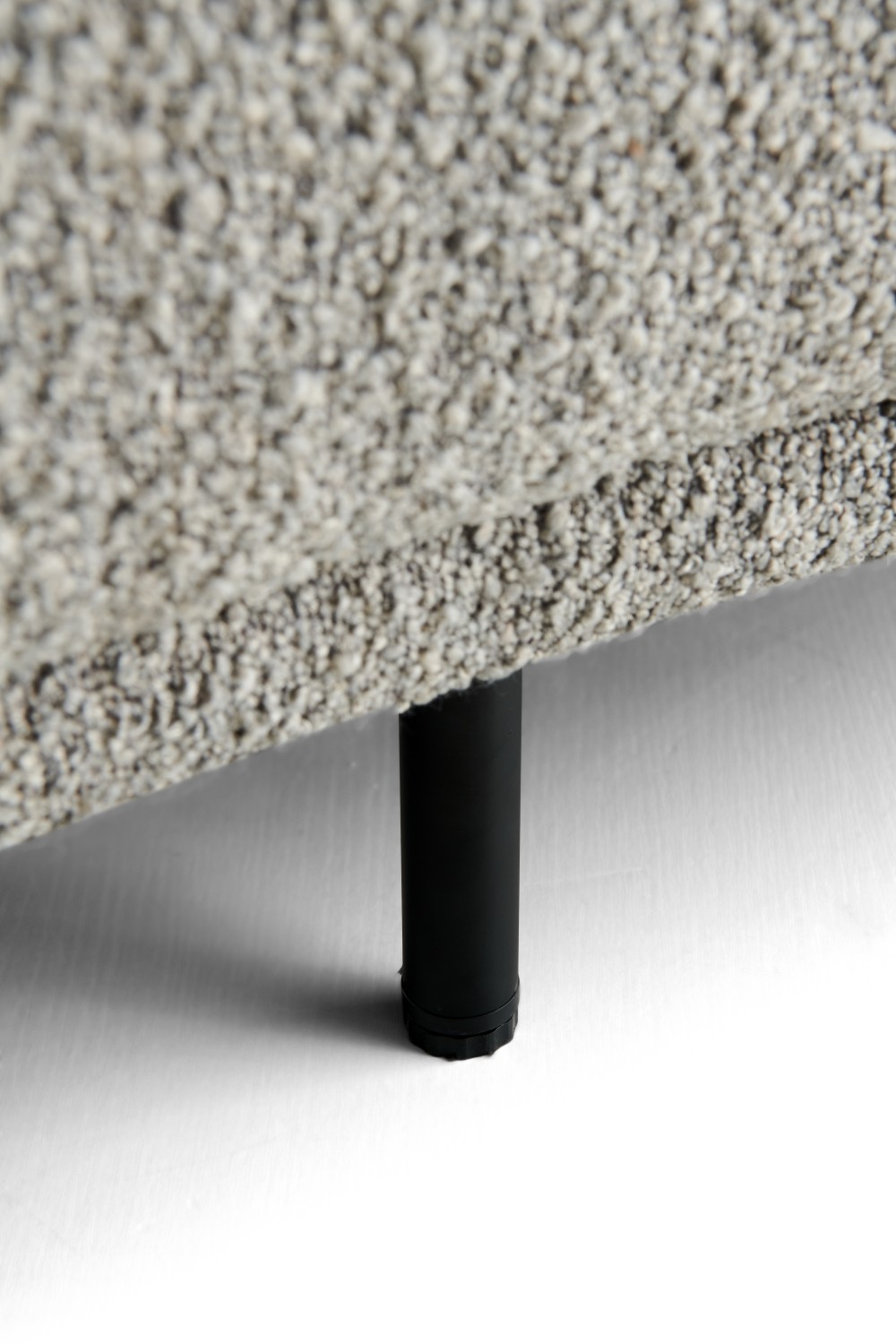 LV126 Armchair