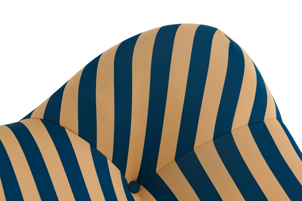 LV109C Armchair