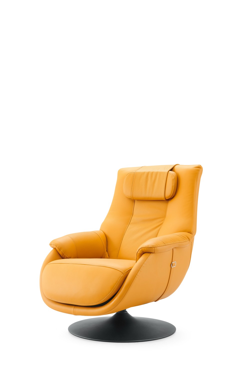 LV102 Armchair