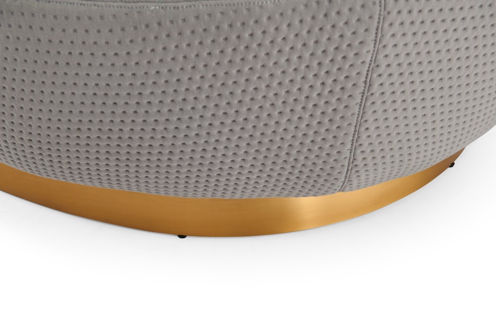 LV105 Armchair
