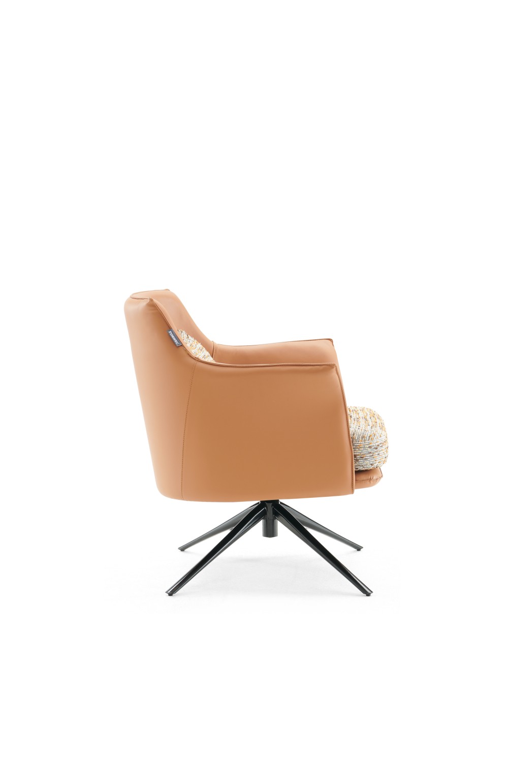 LV118 Armchair