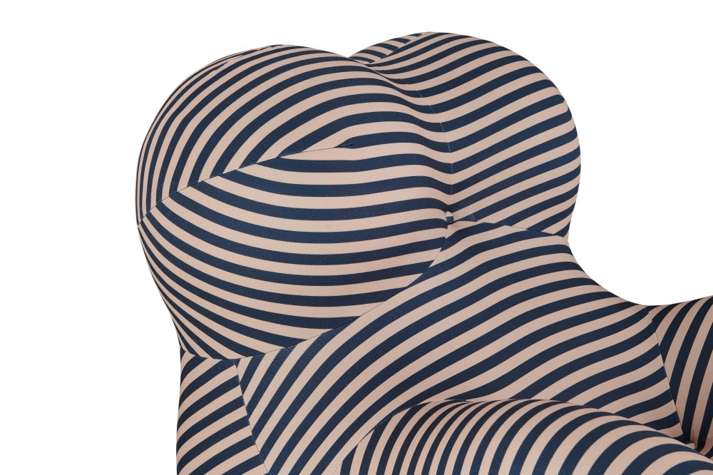 LV109A Armchair