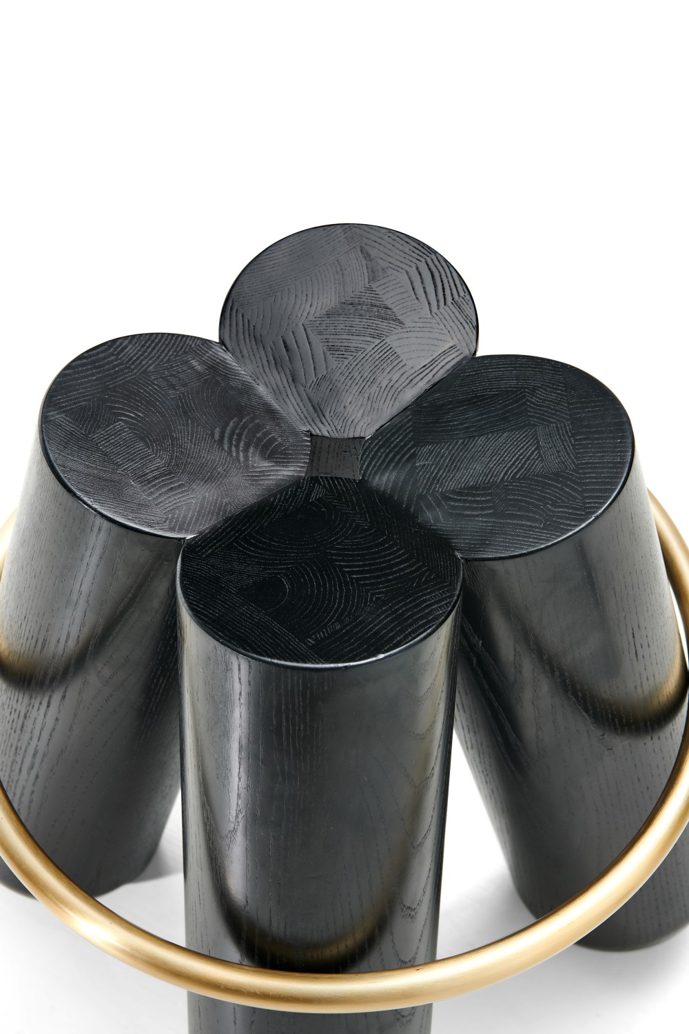 LV128 Armchair