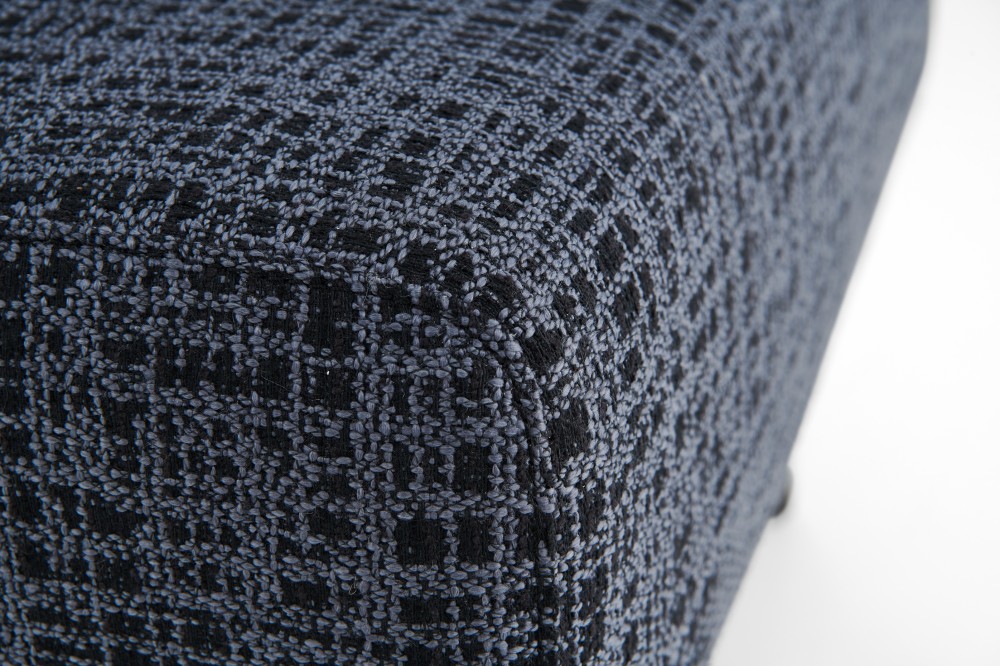LV135 Armchair