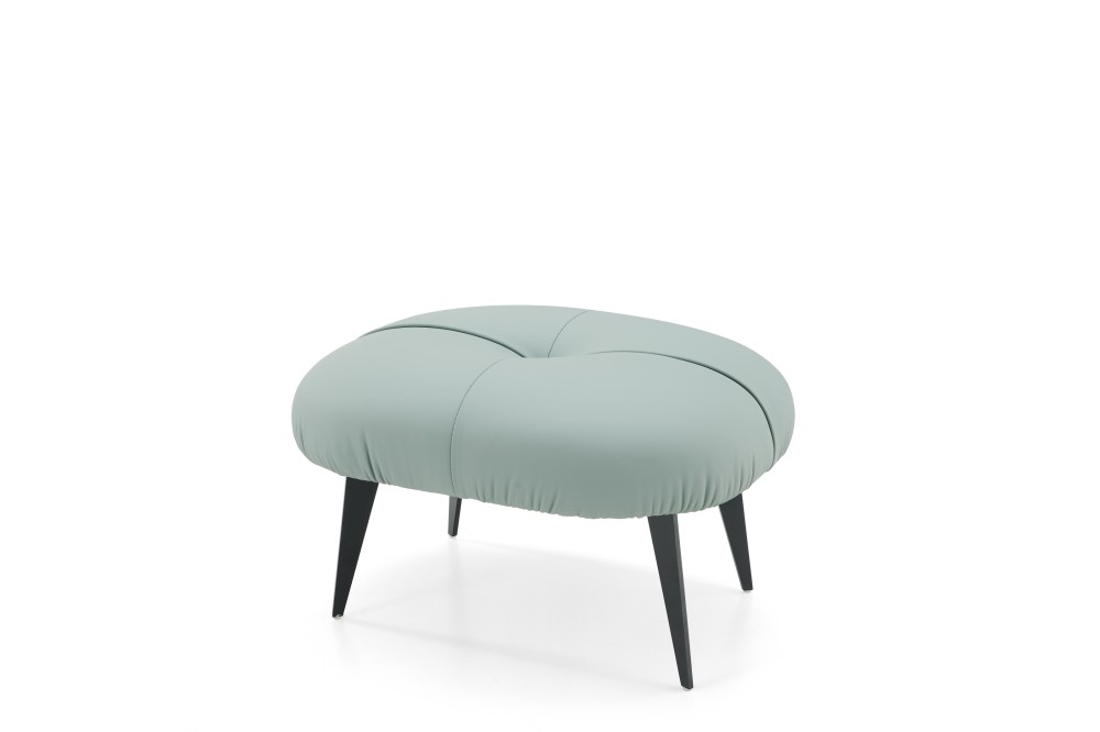 LV153 Armchair