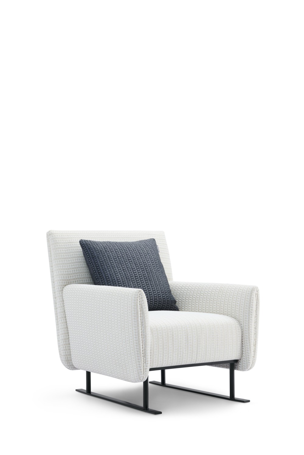LY32 Armchair