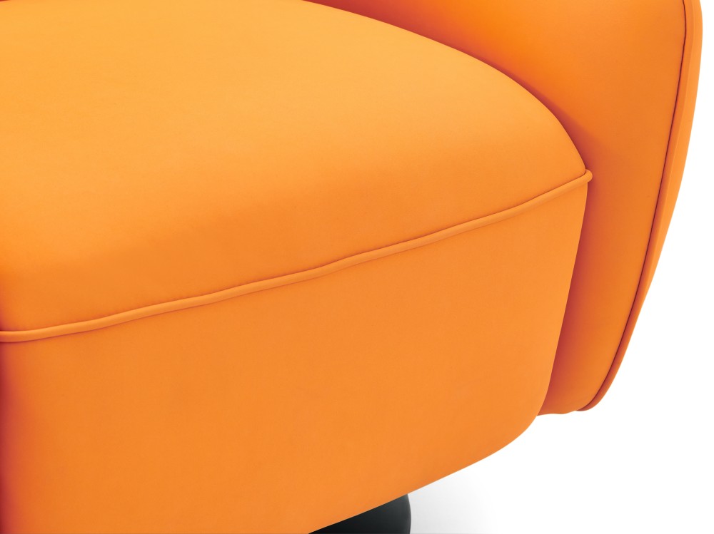 LY42 Armchair