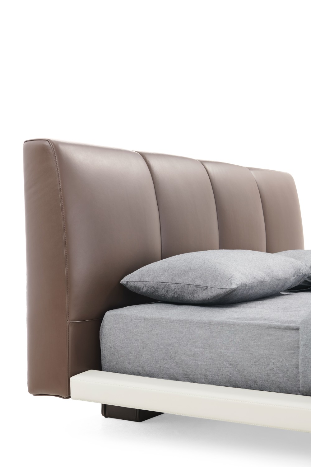 LC569 Soft bed