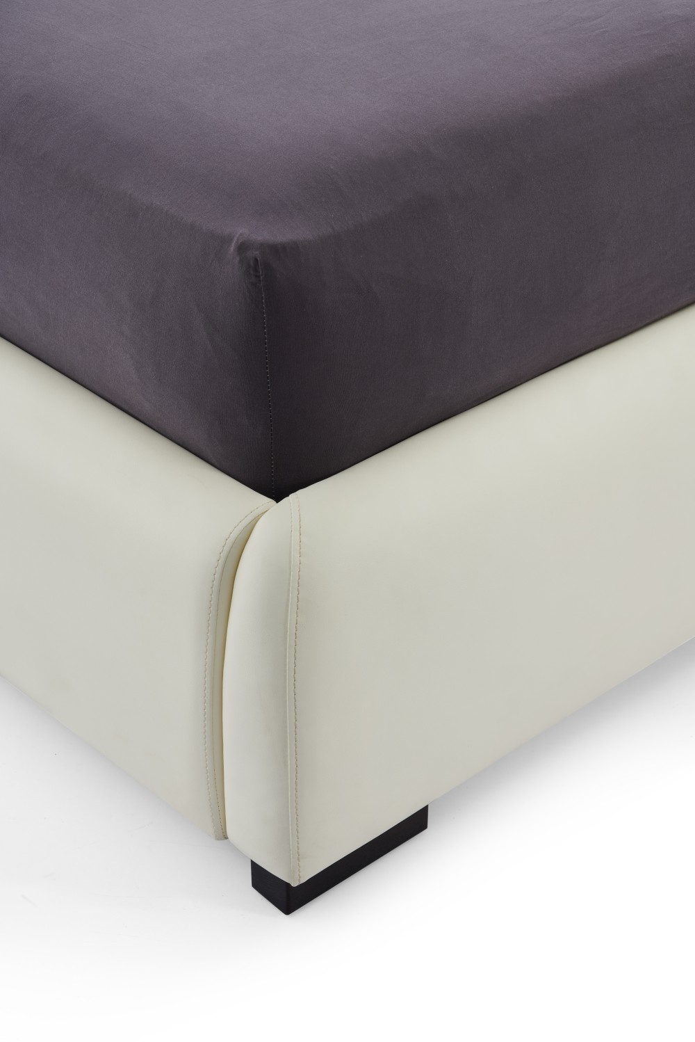 LC587 Soft bed