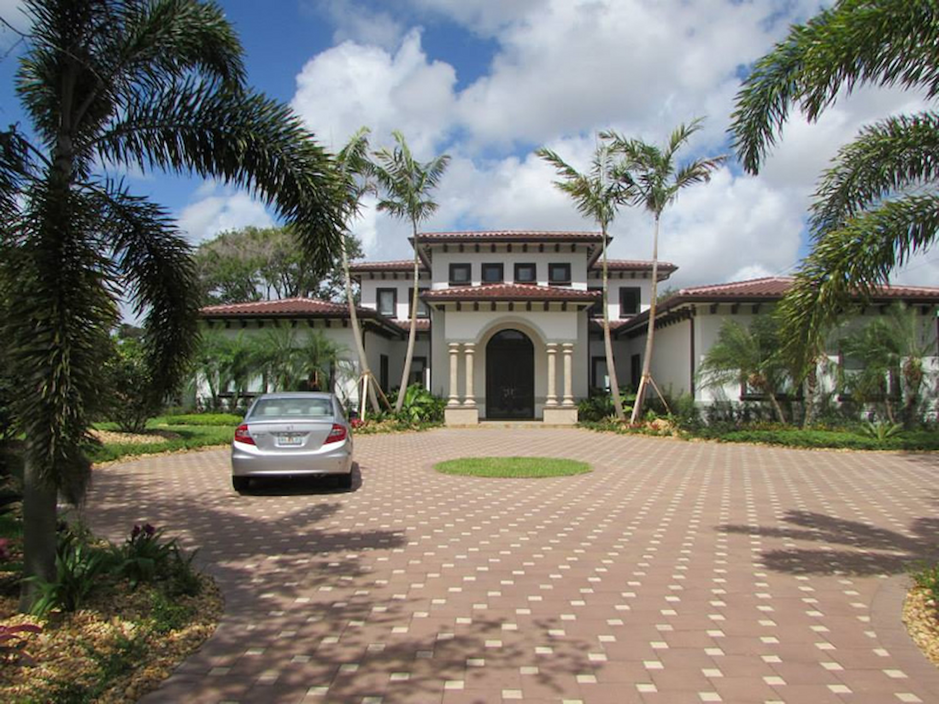 Efrain House Florida